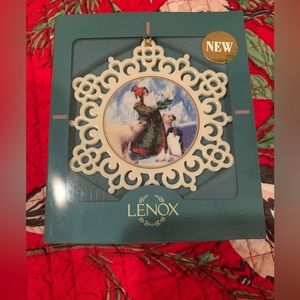 LENOX Vintage Bywaters Santa (Old World) Christmas ornament